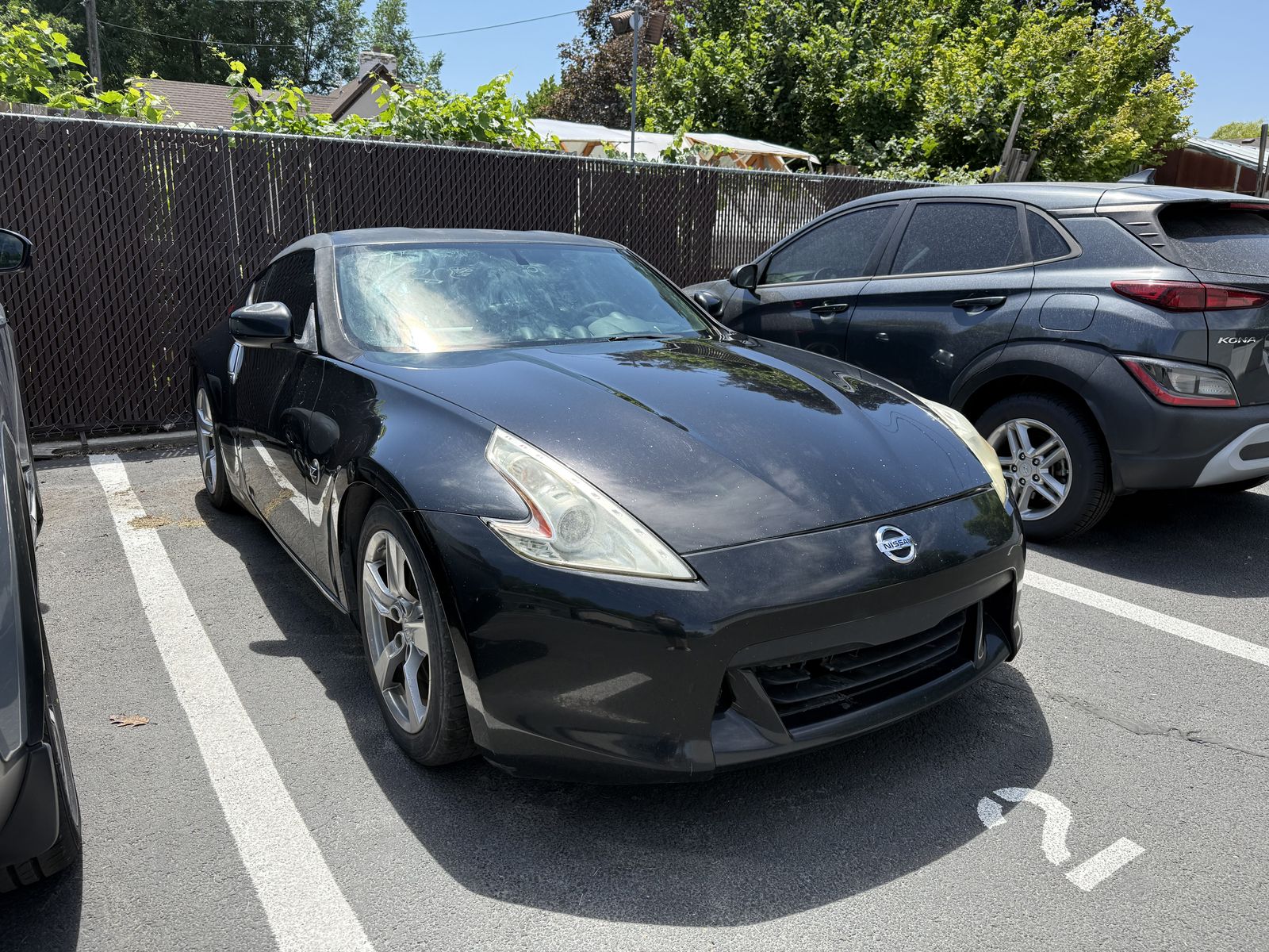 2009 Nissan 370Z Coupe – Automatic – Clean Title