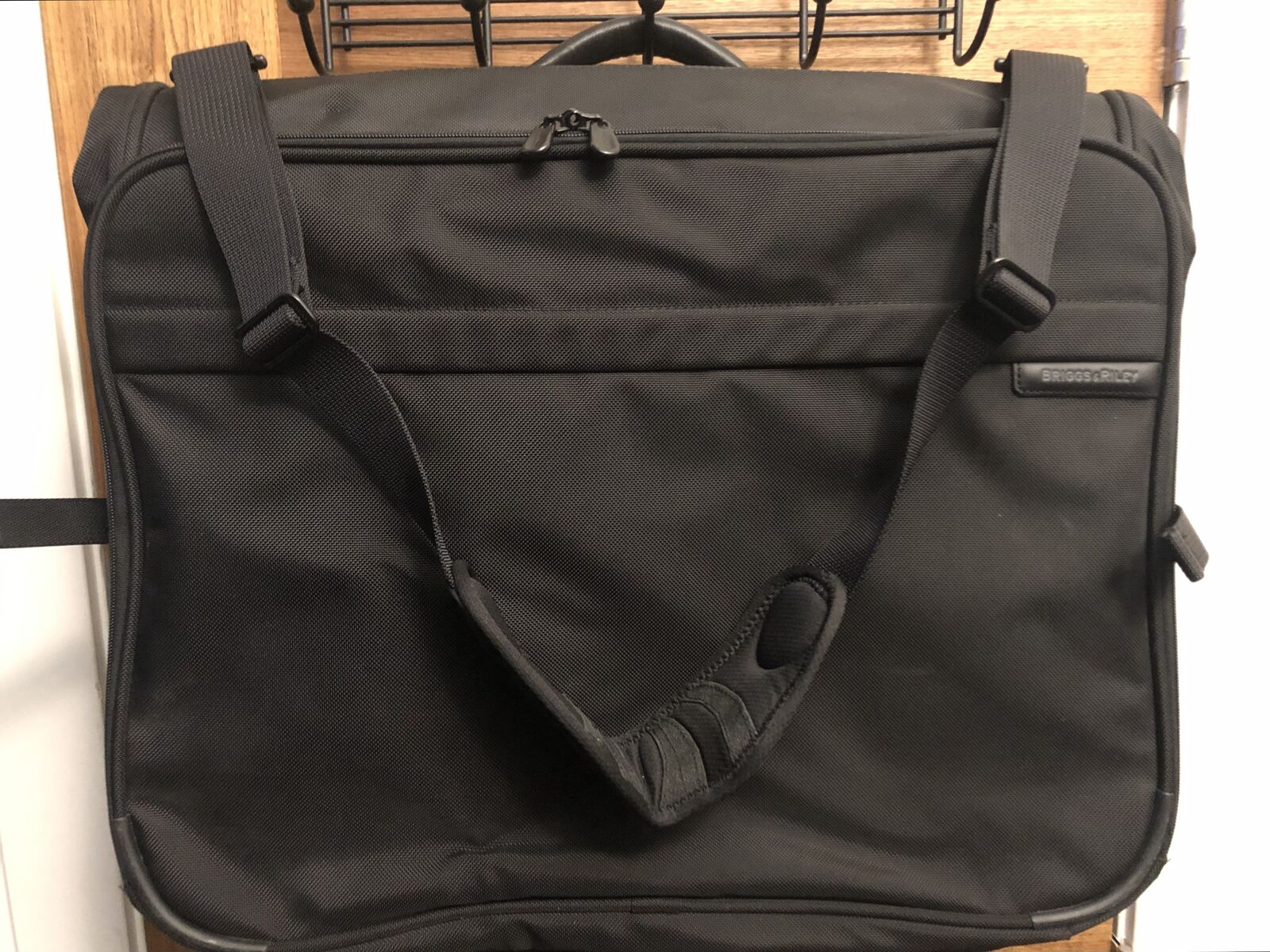 Briggs and Riley Garment Bag 370-4 Bi Fold Luggage Bag