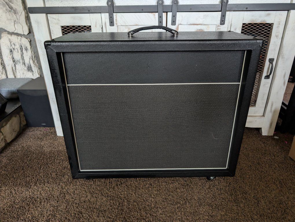 Stage Right SB-212 2x12 Guitar Cab with V30's