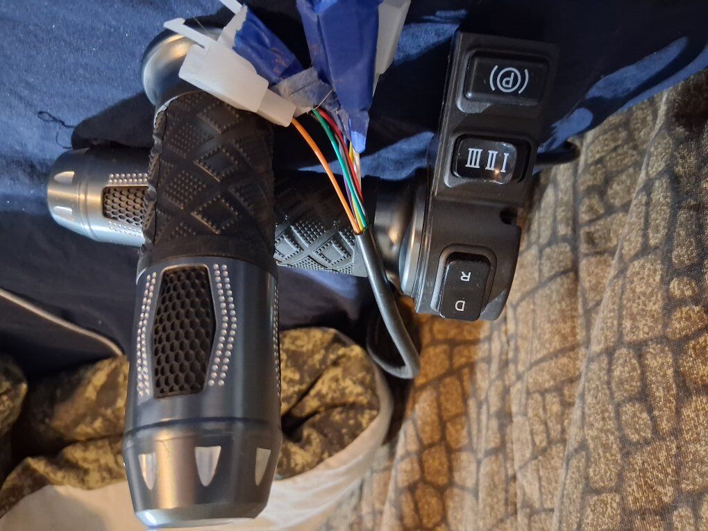 Universal electric bike or scooter twist throttle