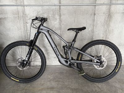 2024 Trek Fuel EXe 9.5 Carbon E-MTB — Size Small