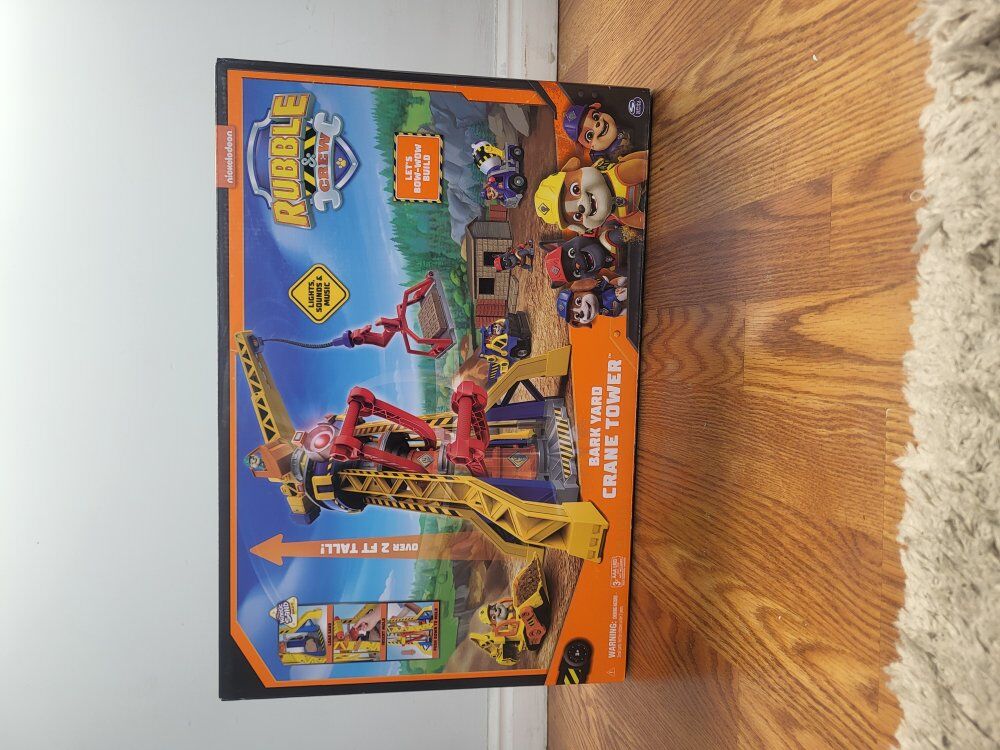 Rubble bark yard crane tower