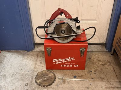 Milwaukee 6375 Heavy Duty 7 1/4" Circular Saw with Case Made in USA