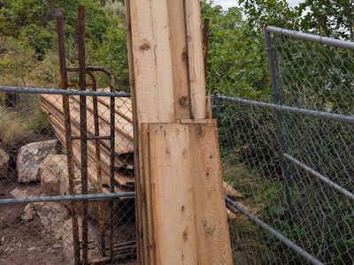 Rustic pine Lumber Planks - Building Material