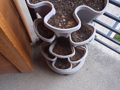 Stackable Vertical Garden Planter 5-Tier Strawberry Herb Flower Pot Gray