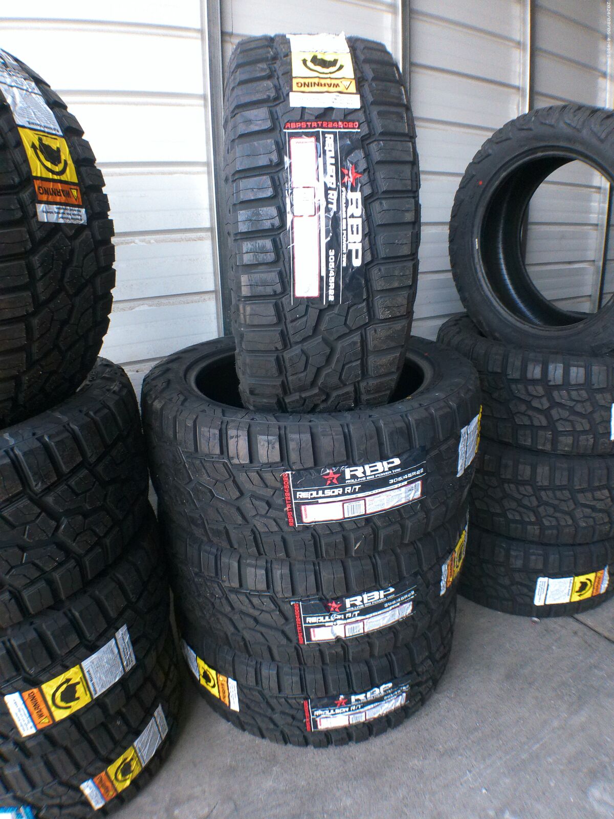 P305/45R22 RBP REPULSOR R/T