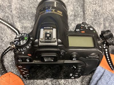 Nikon D7100 DSLR Camera Bundle – Great Condition