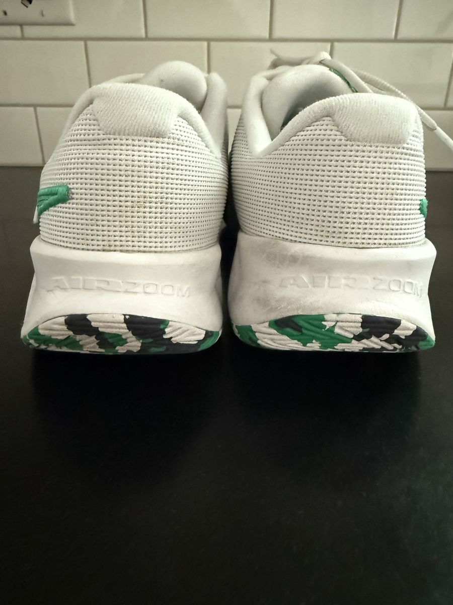 Nike Air Zoom men’s Pickelball Shoes - White, Green, Blue (Size 11 US men’s)