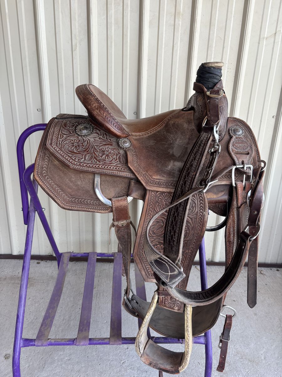 Teskey’s 13” rope/all-around youth saddle