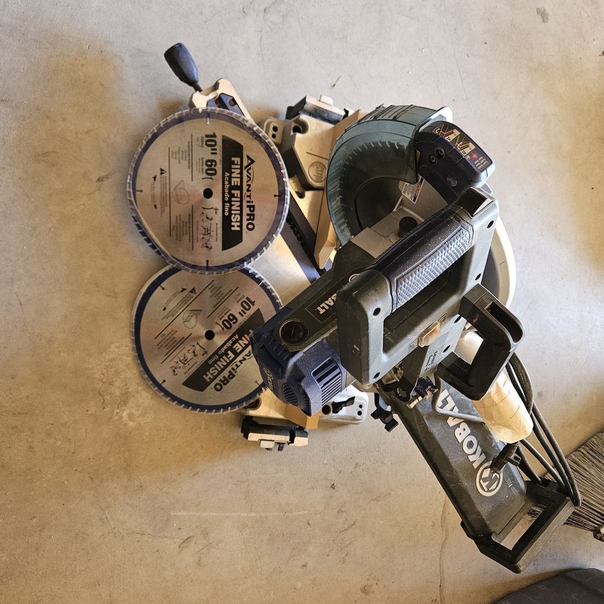 Compound Miter Saw