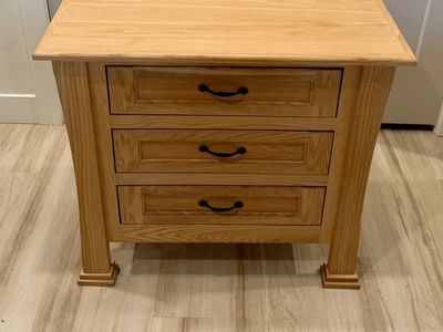 3-Drawer Oak Wood Nightstand