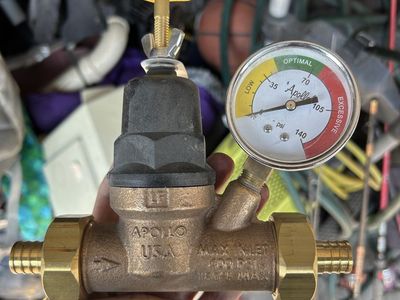 Apollo USA 1/2" NPT Brass Water Pressure Regulator Valve with Gauge, Optimal 70psi