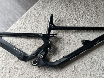 Revel rail frame