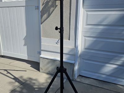 Lightning Stand. Works fine