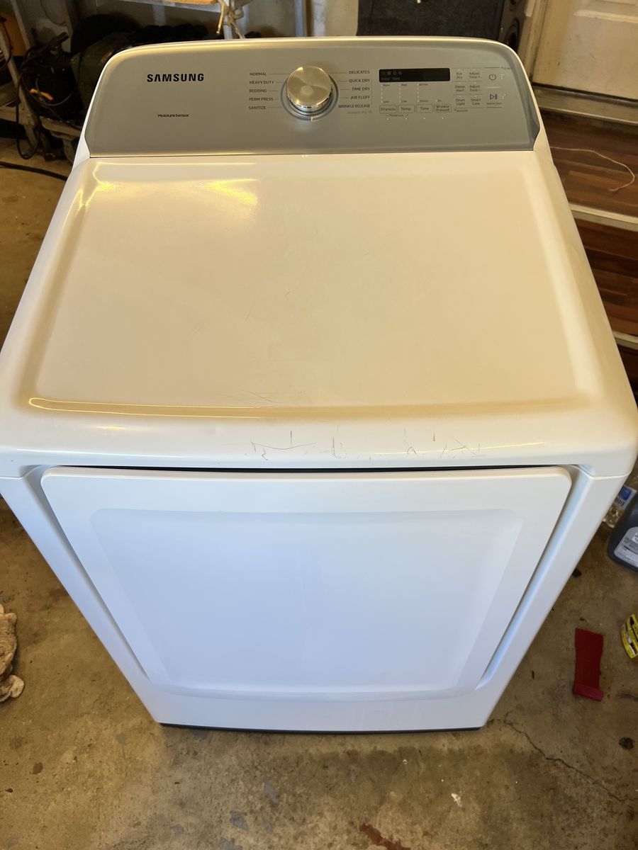 White Samsung electric dryer 