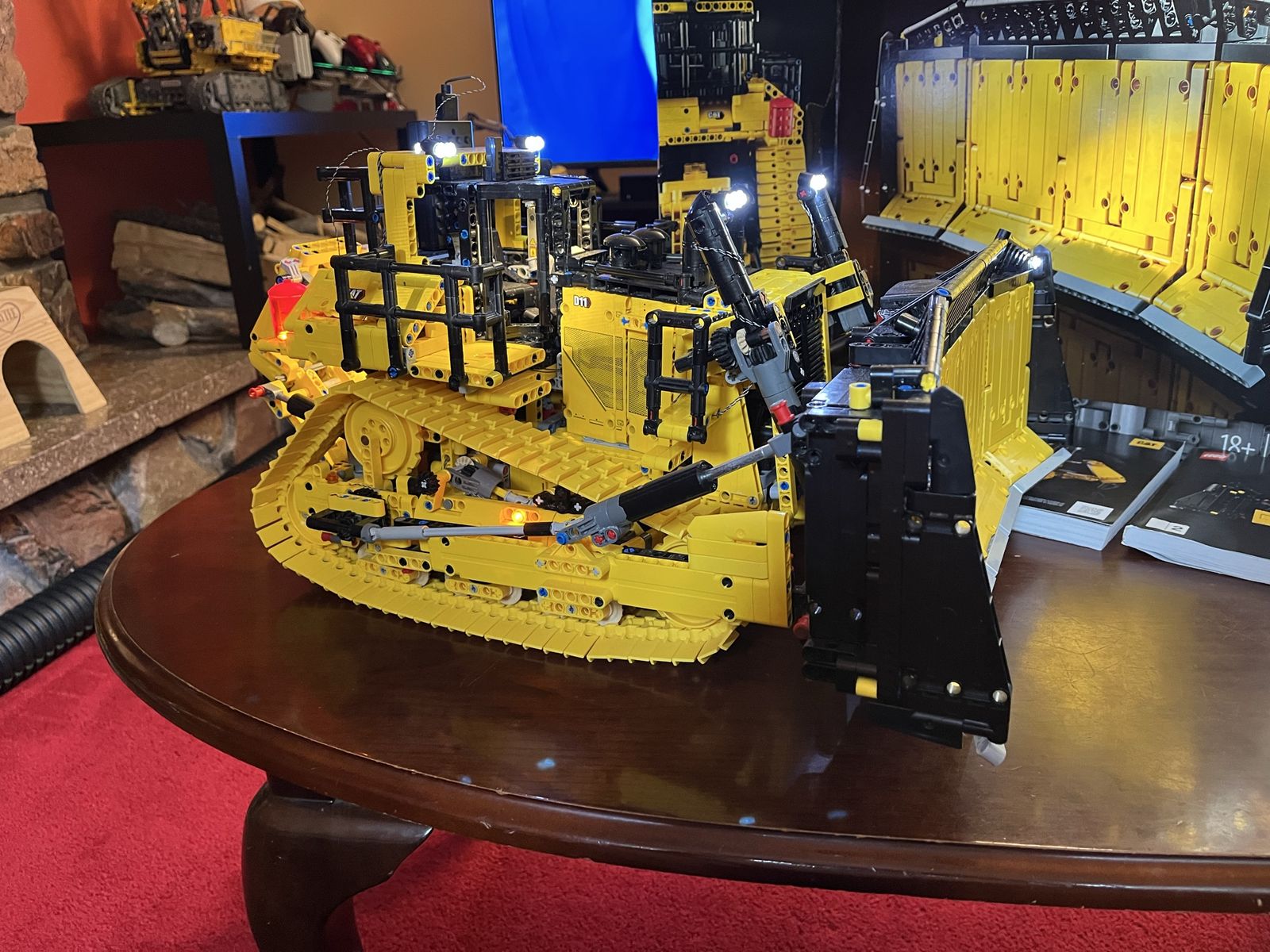 Main image 4