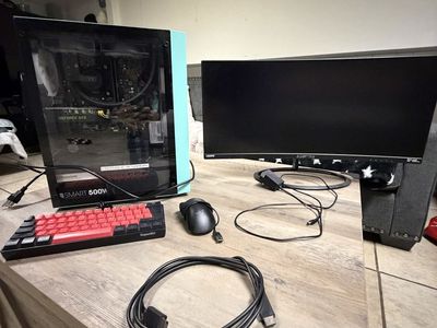 Gaming PC Setup - Monitor, Mouse, Keyboard, PC