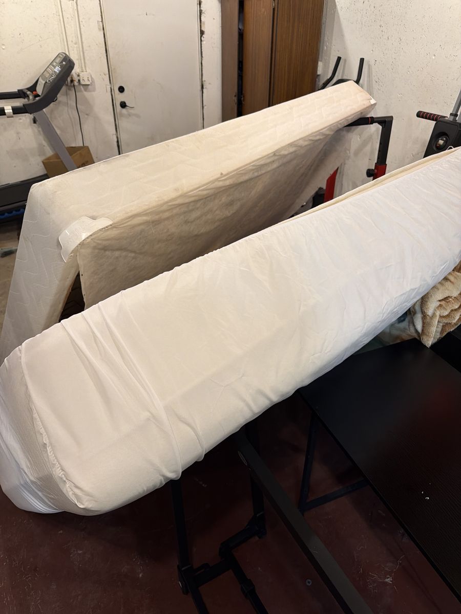 Clean mattress and box used