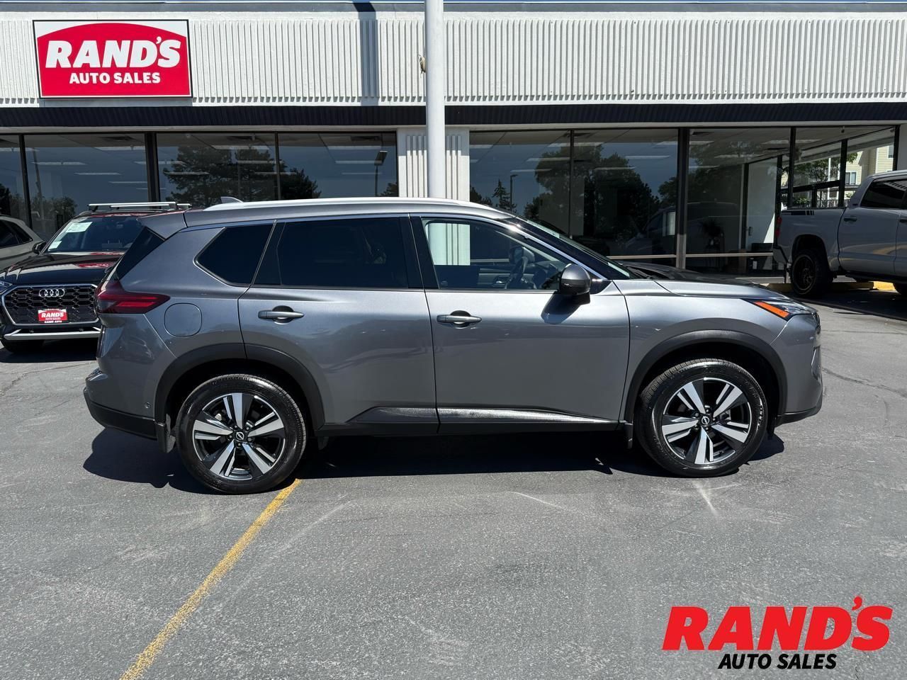 2024 Nissan Rogue SL