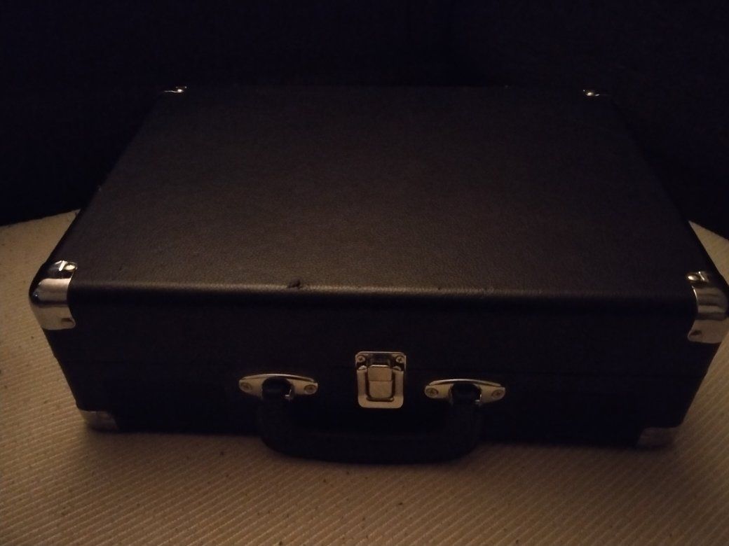 Main image 3