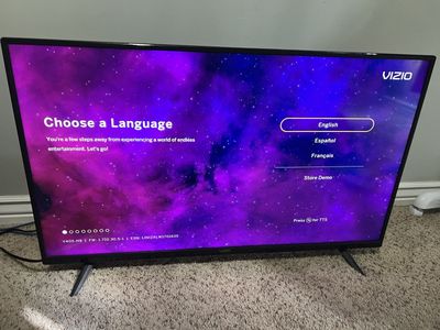 Vizio Smart TV w Remote 40"