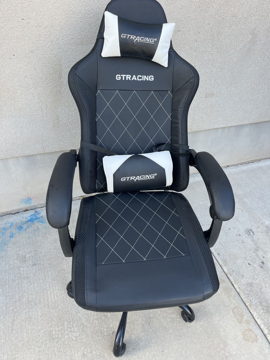 GT racing Black Gaming Chair, Adjustable