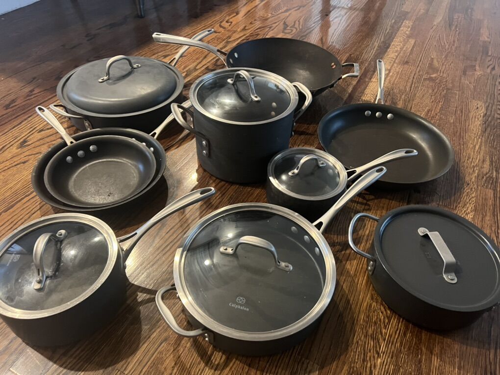 12 Piece Calphalon Kitchen Kit