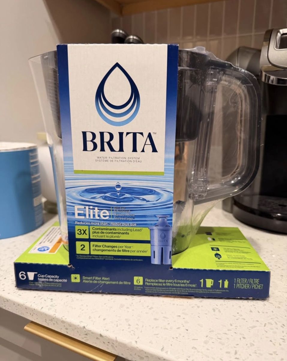Brita Elite Water Filtration System Pitcher, 6-Cup Capacity, Smart Filter Alert