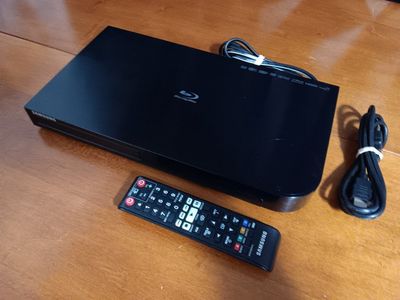 Samsung BD-J6300 4K Ultra HD 3D Smart Blu-ray Play