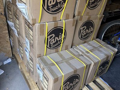Paris SKATEBOARD trucks 150MM in green or blue