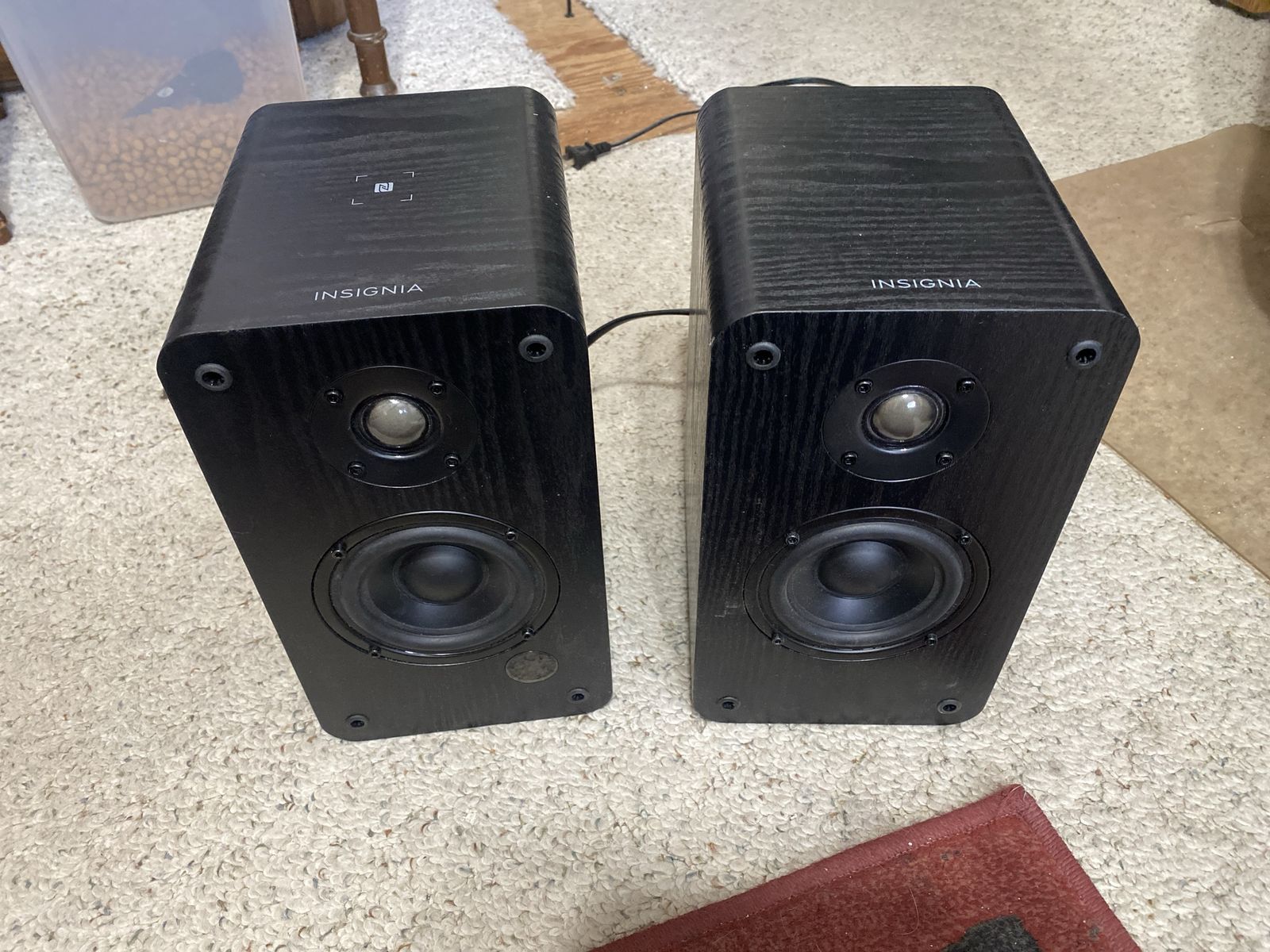 Insignia NS-SP213 Bookshelf Speakers - Black Wood Grain Finish, 2-Way Stereo Pair