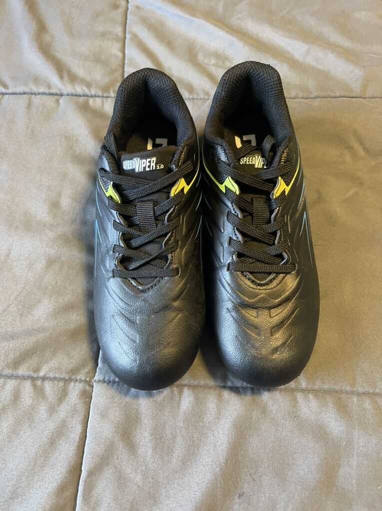 DSG Kids' Speed Vioer Soccer Cleats