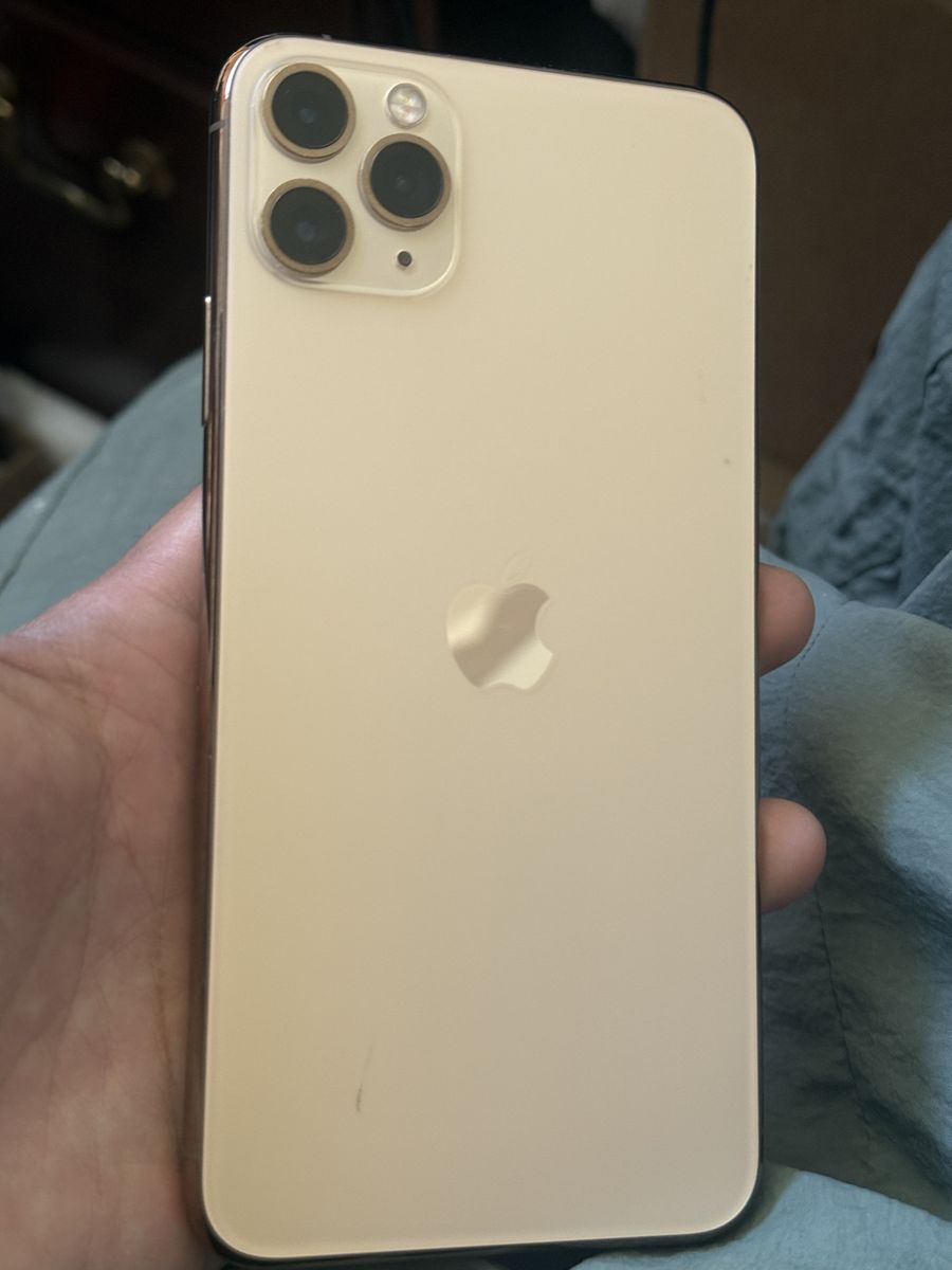 Apple iPhone 11 Promax - Gold - unlocked