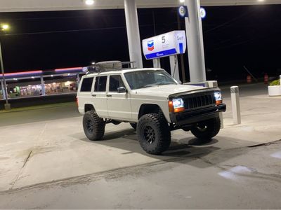 1990 JEEP CHEROKEE Laredo