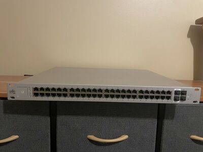 UniFi 48-Port PoE+ Network Switch (US-48-500W)
