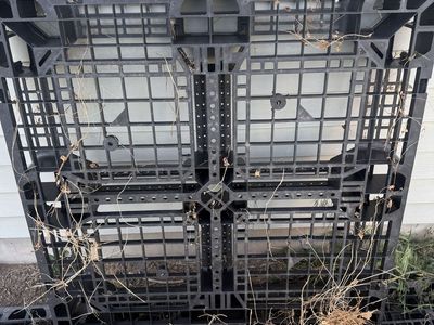 Plastic pallet