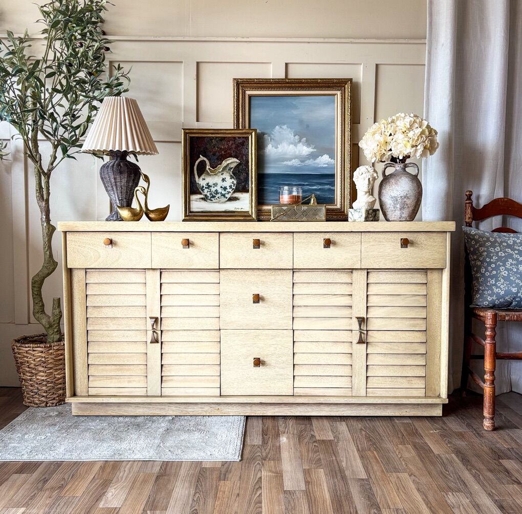 *FREE DELIVERY Vintage MCM Blonde Mahogany Dresser