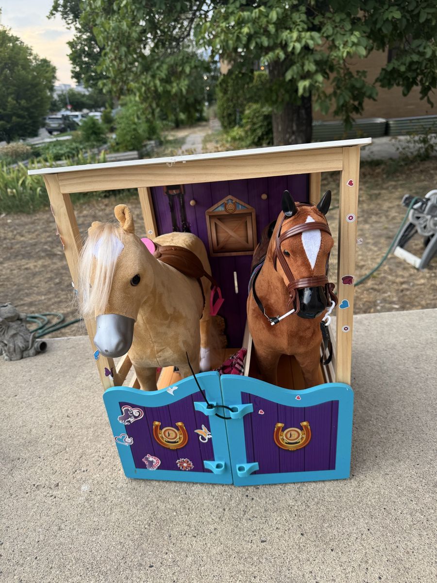 Our Generation wooden toy horses playset