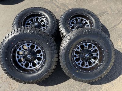 New LT285/70r17 RT Fuel Crush 6x135 F150 6x5.5 GMC