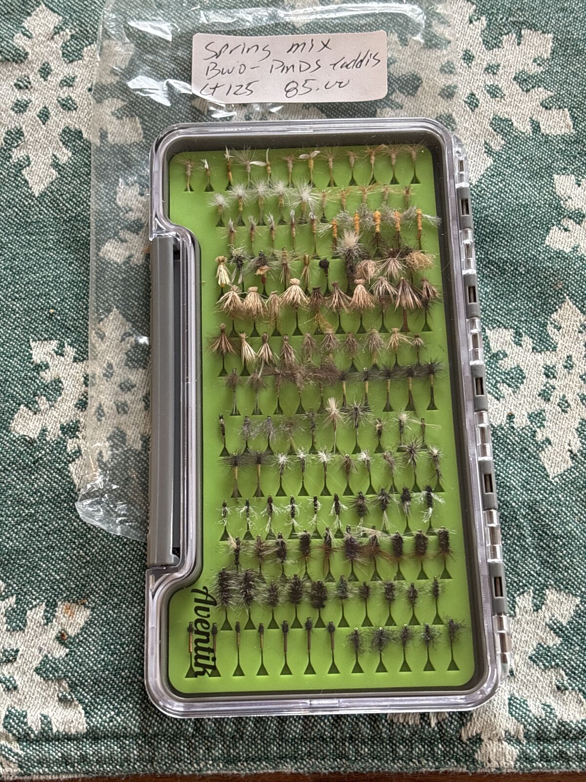 Dry flies spring mix
