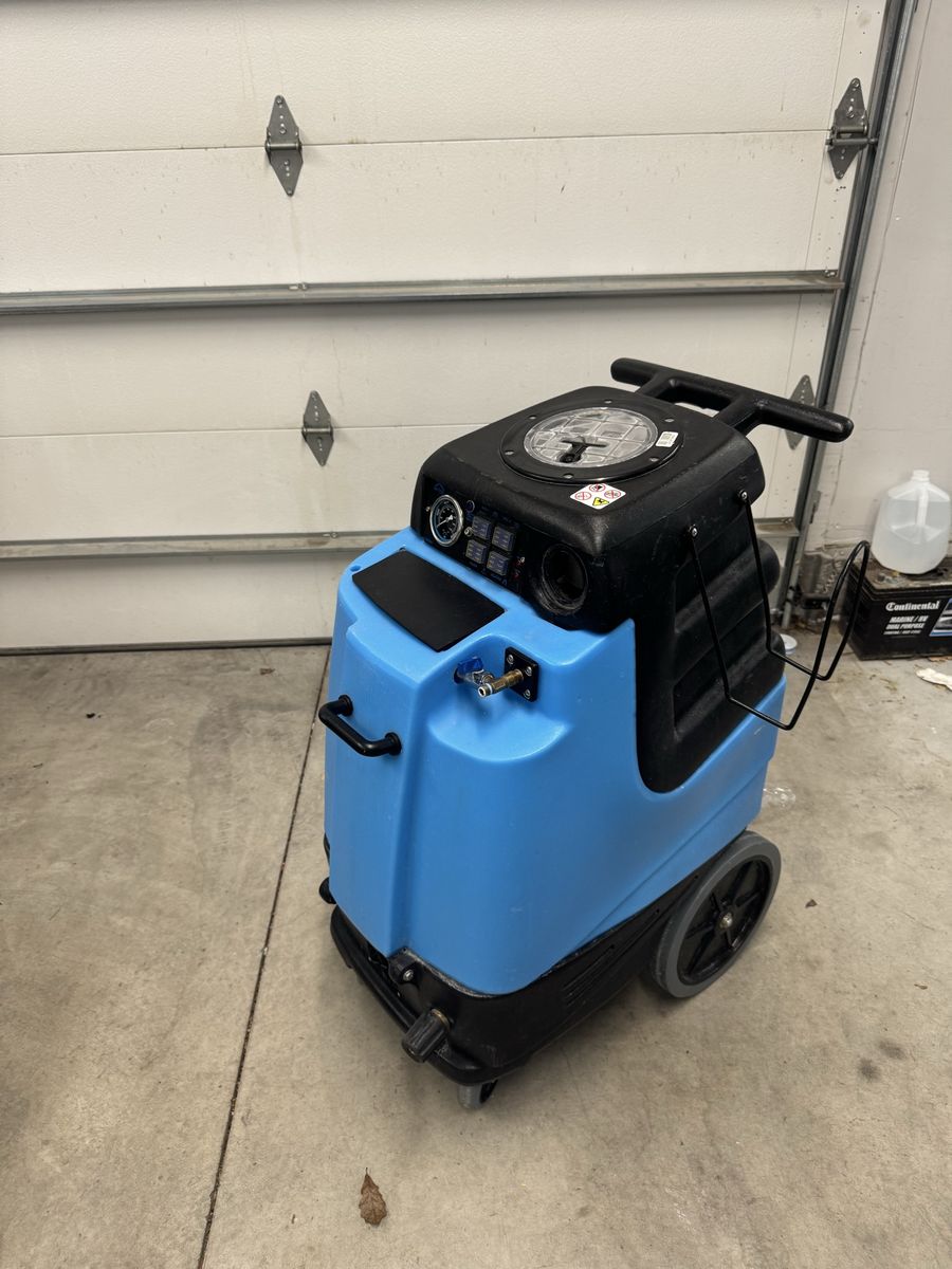Mytee 1003DX Carpet Cleaning Machine - Portable Extractor, Blue/Black, UsedGood Condition