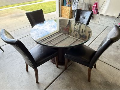 48” round table