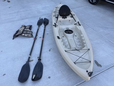 10' Lifetime Tamarack Angler Kayak - Tan w/ Rod Holder, Paddles & Life Jacket