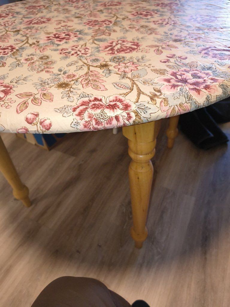 Kitchen table