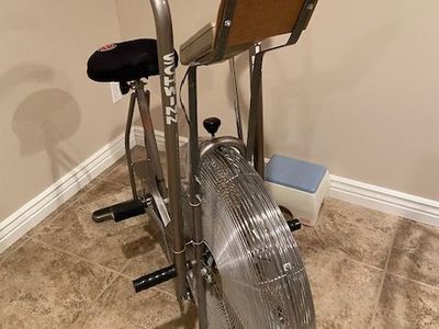 Vintage Schwinn Airdyne Dual Action Exercise Air Cardio bike w/monitor & comfort seat