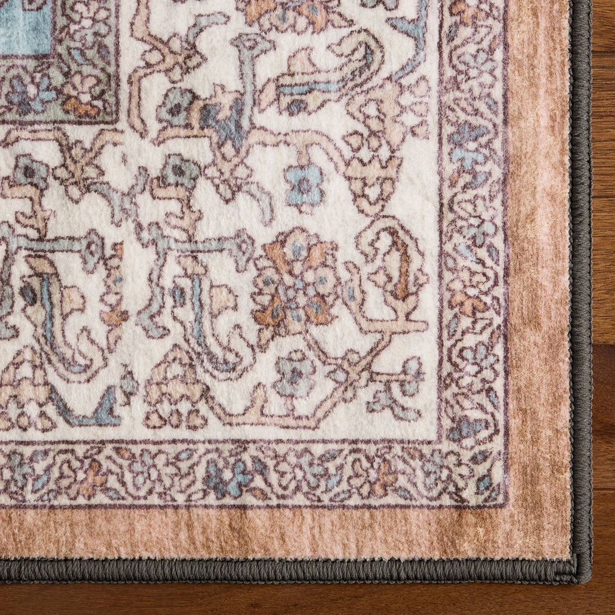 Main image 3