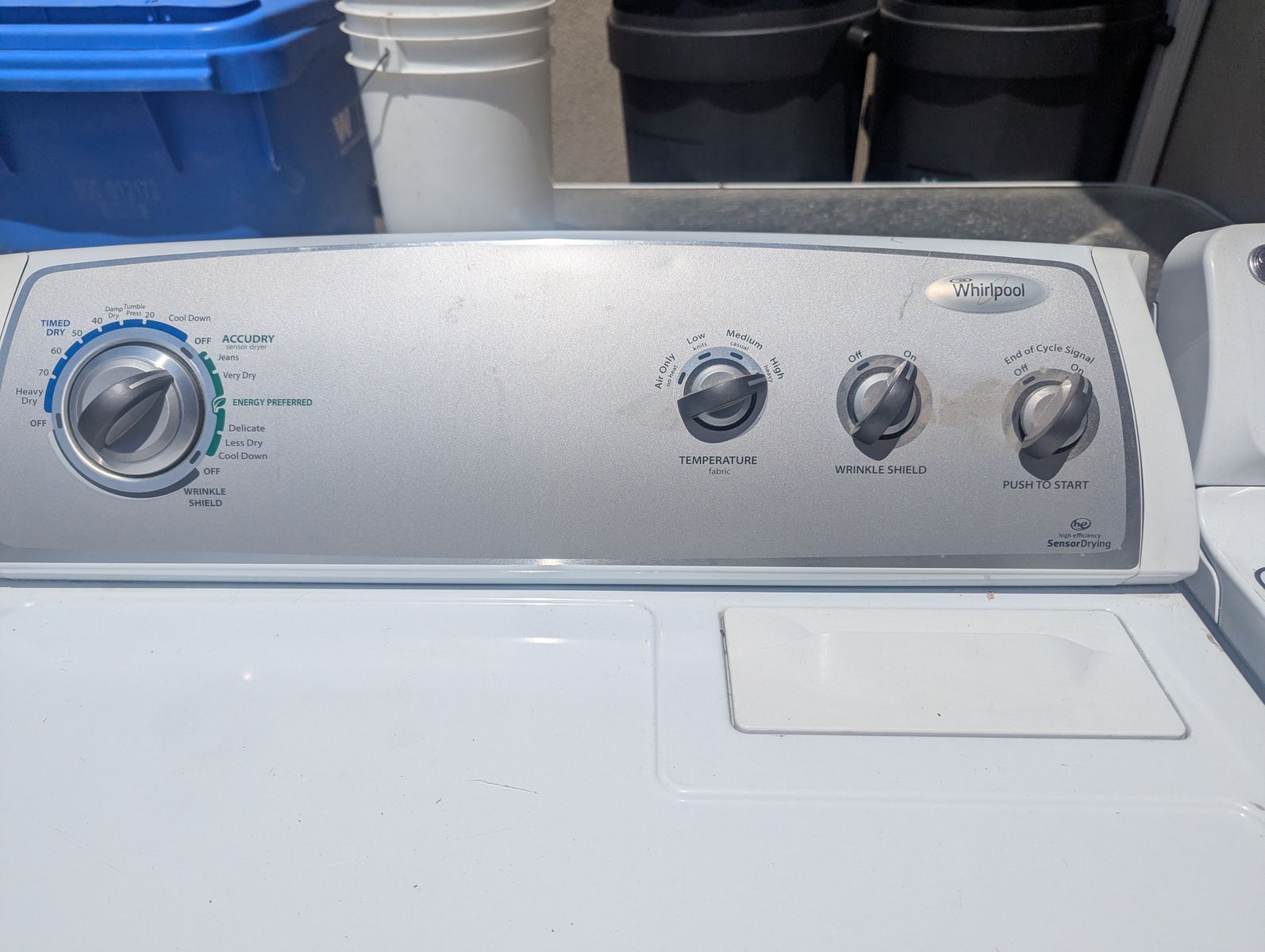 Main image 3