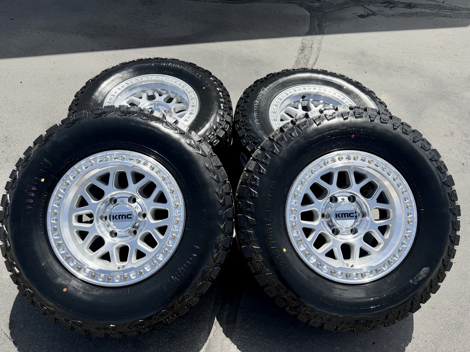 New KMC KM549 GRS LT285/70r17 Ameritread RT 6x5.5 Chevy Silverado 1500 Toyota Tacoma gmc Sierra 6 lug wheels and tires 