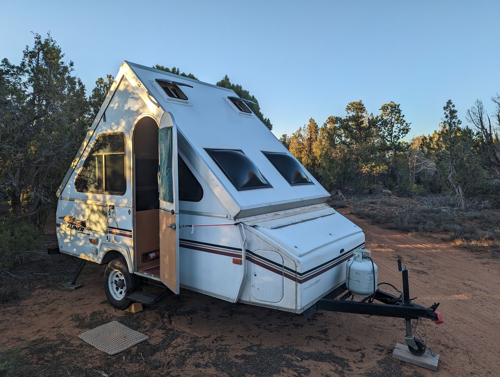 2000 Aliner Expedition LX