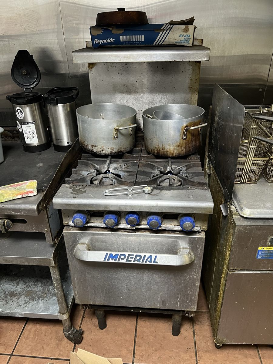 Used Imperial Commercial Gas Range Oven, 4-Burner